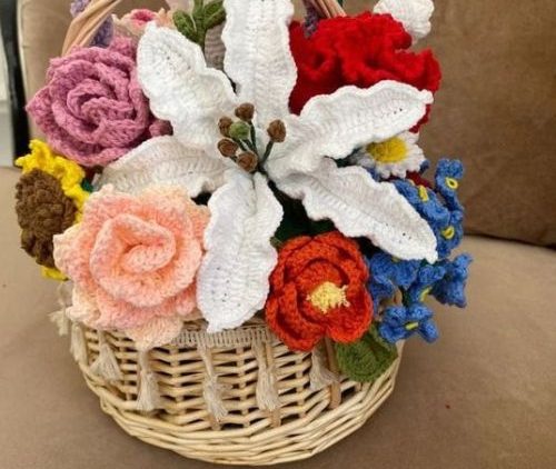 Giỏ hoa len handmade nhiều màu đẹp